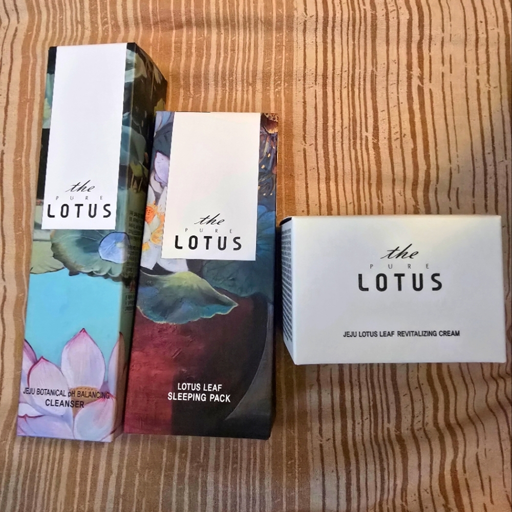 Pure Lotus 3 Piece Facial Treatment.
